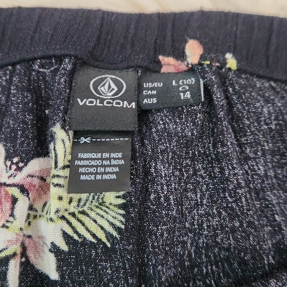 Volcom Black Dark Floral Midi Skirt - Picture 6 of 6